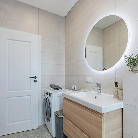Apartment Charming 1 Bd By Hostlovers *