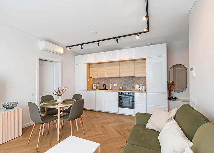 Charming 1 Bd By Domvia