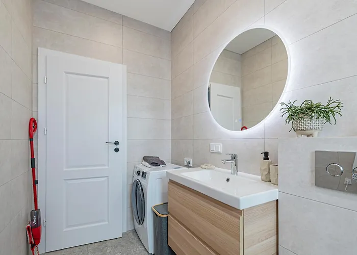 Daire Charming 1 Bd By Domvia *